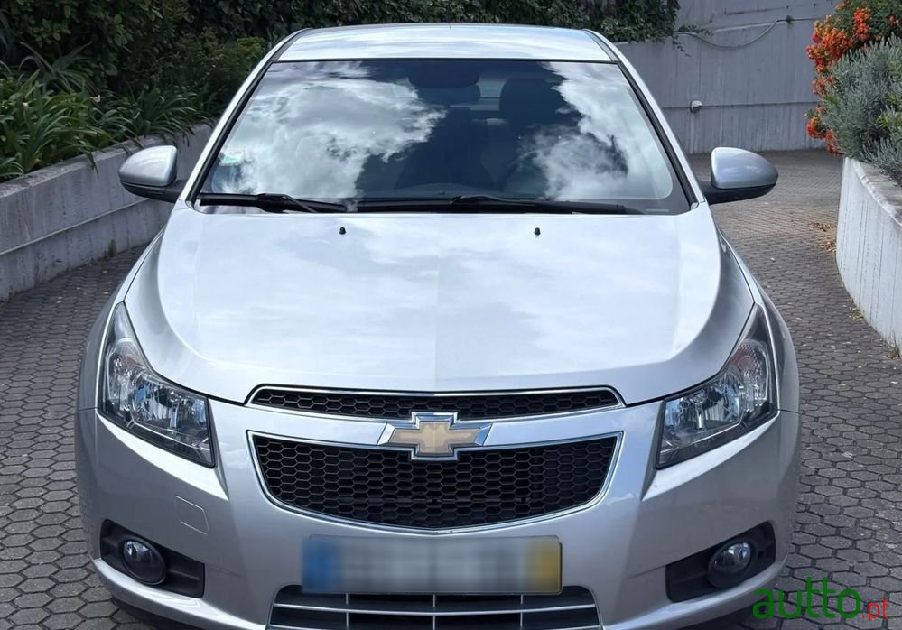 2011' Chevrolet Cruze 1.6 Ls photo #3