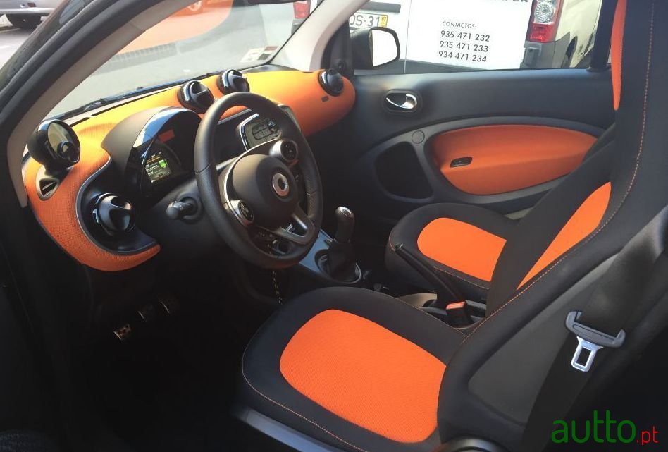 2015' Smart Fortwo photo #3