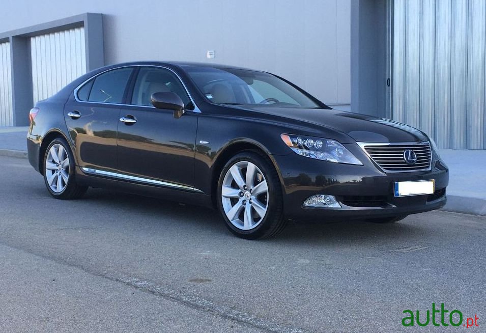 2008' Lexus Ls-600H photo #1