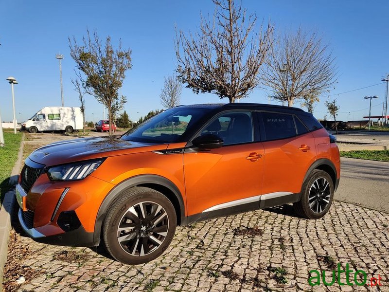 2020' Peugeot 2008 photo #2