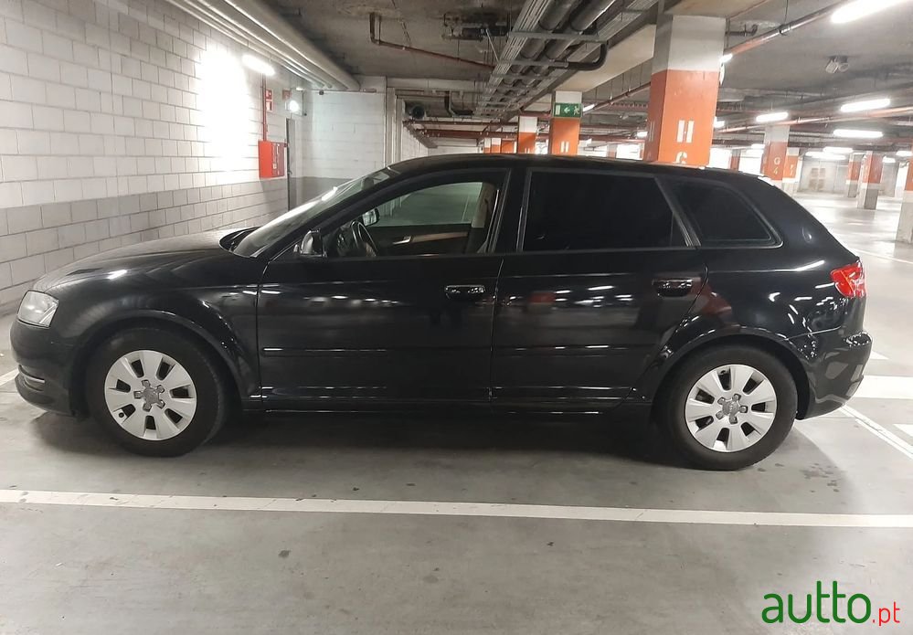 2011' Audi A3 Sportback photo #3