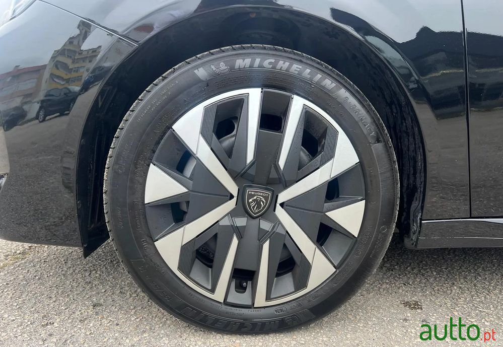 2024' Peugeot 208 photo #5