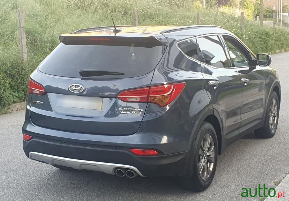 2014' Hyundai Santa Fe photo #2
