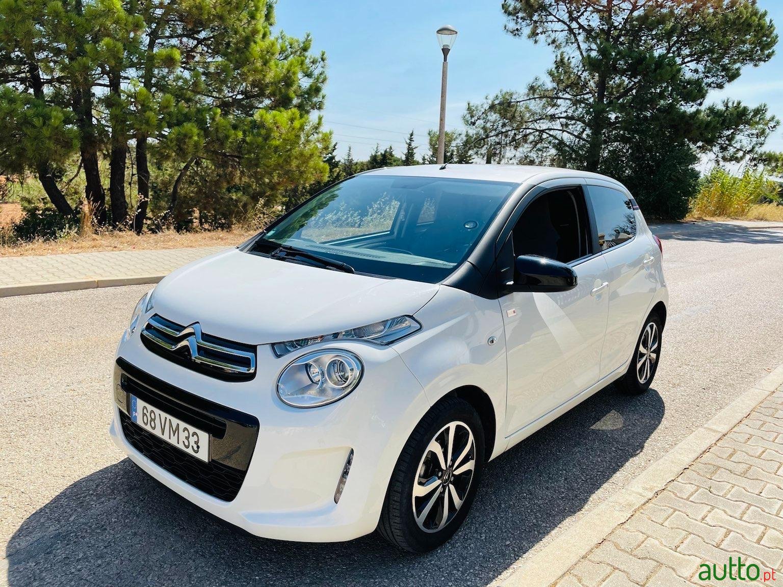 2018' Citroen C1 Elle photo #2