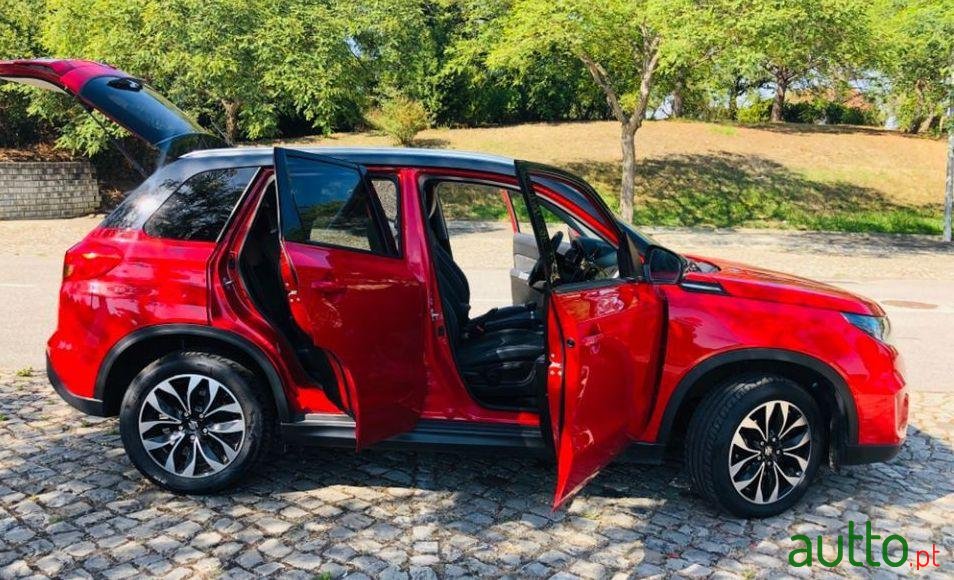 2016' Suzuki Vitara photo #3