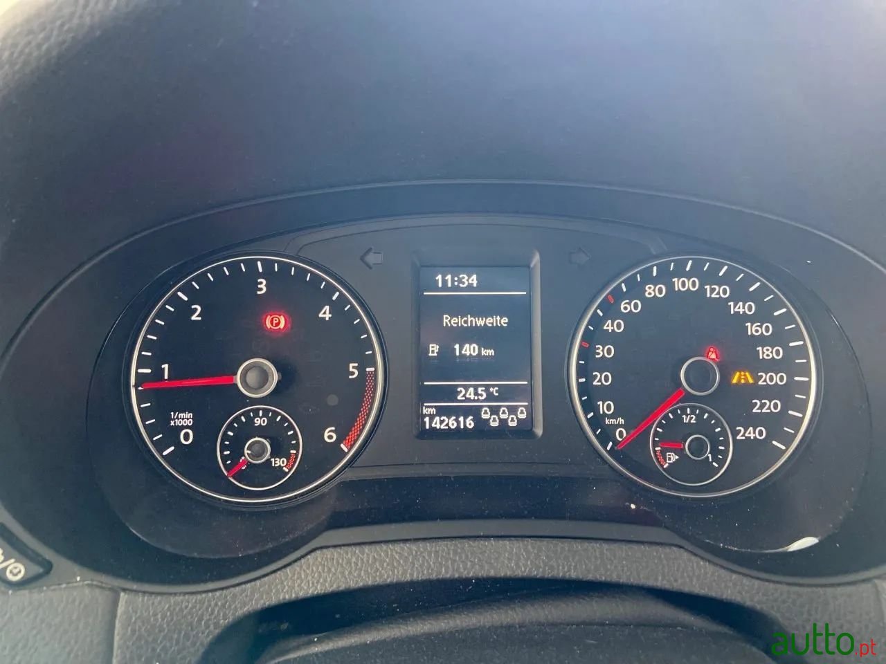 2018' Volkswagen Sharan photo #6