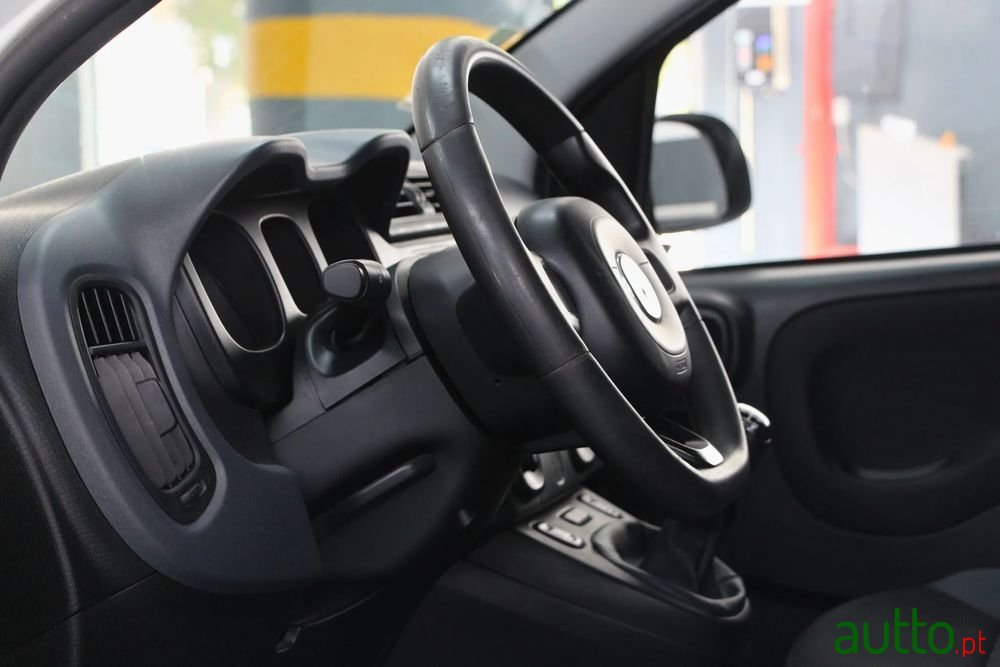 2019' Fiat Panda photo #4
