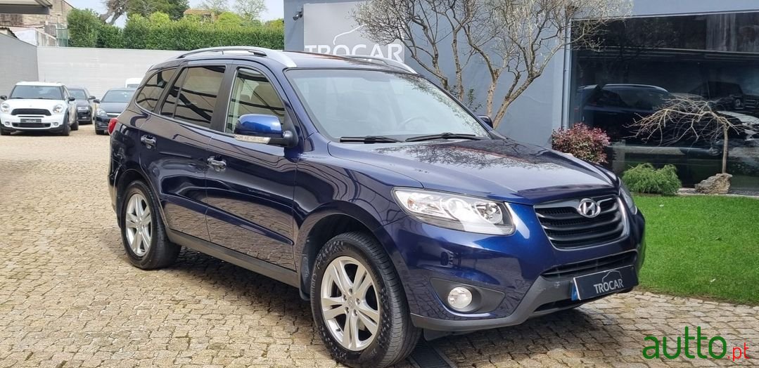 2012' Hyundai Santa Fe photo #1