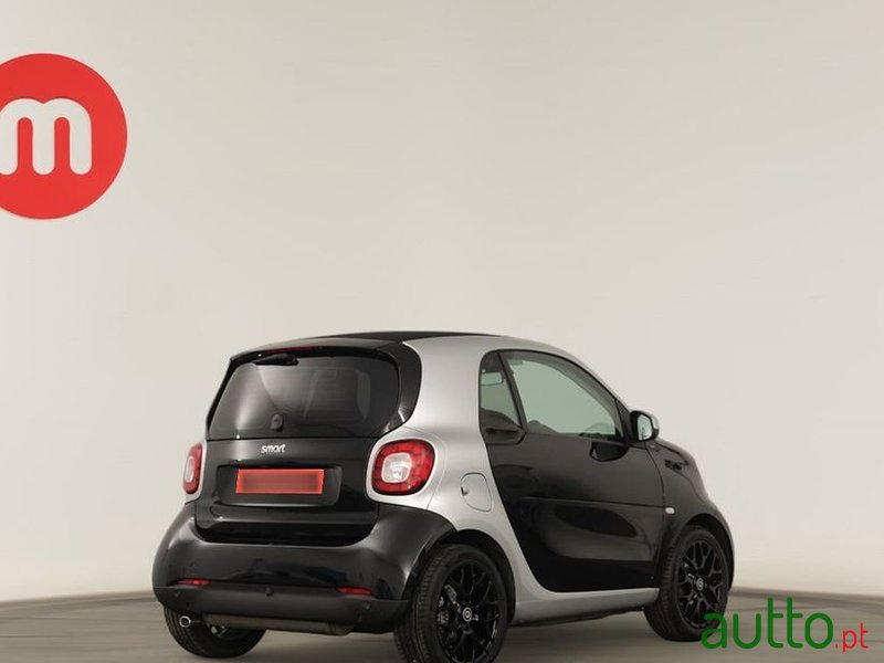 2018' Smart Fortwo Coupé photo #4