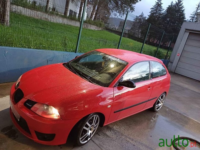2004' SEAT Ibiza photo #5