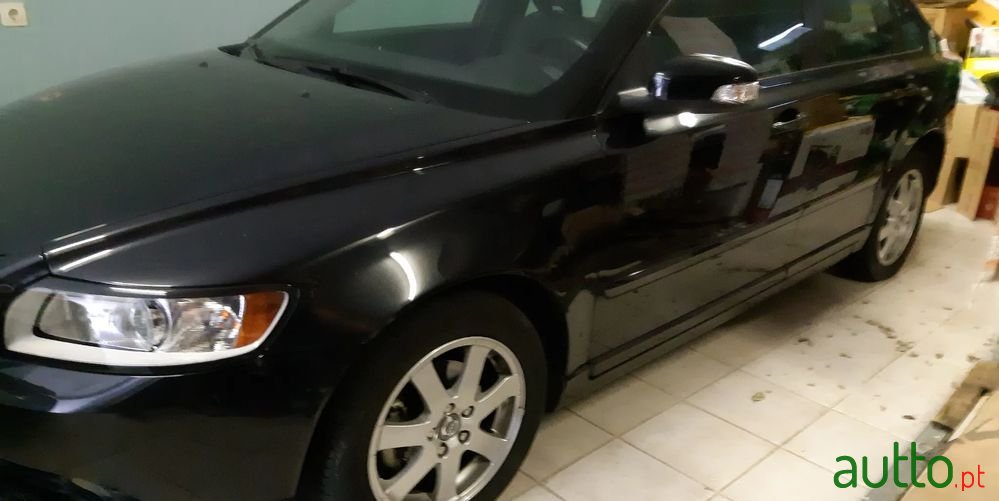 2008' Volvo S40 photo #3