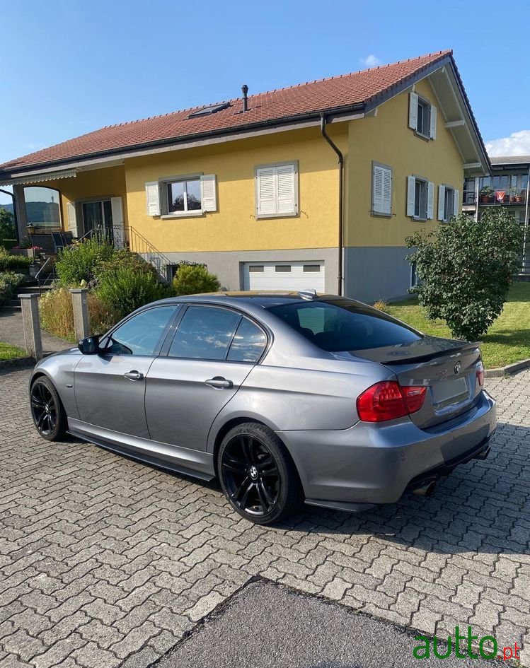 2009' BMW Série 3 photo #2