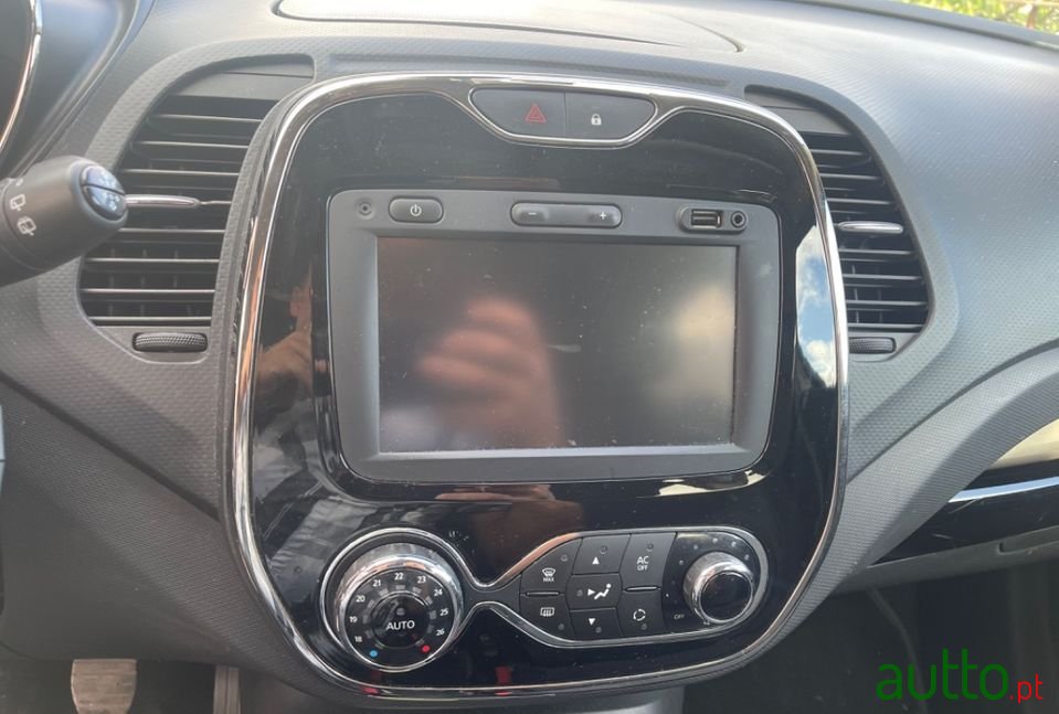 2014' Renault Captur photo #6