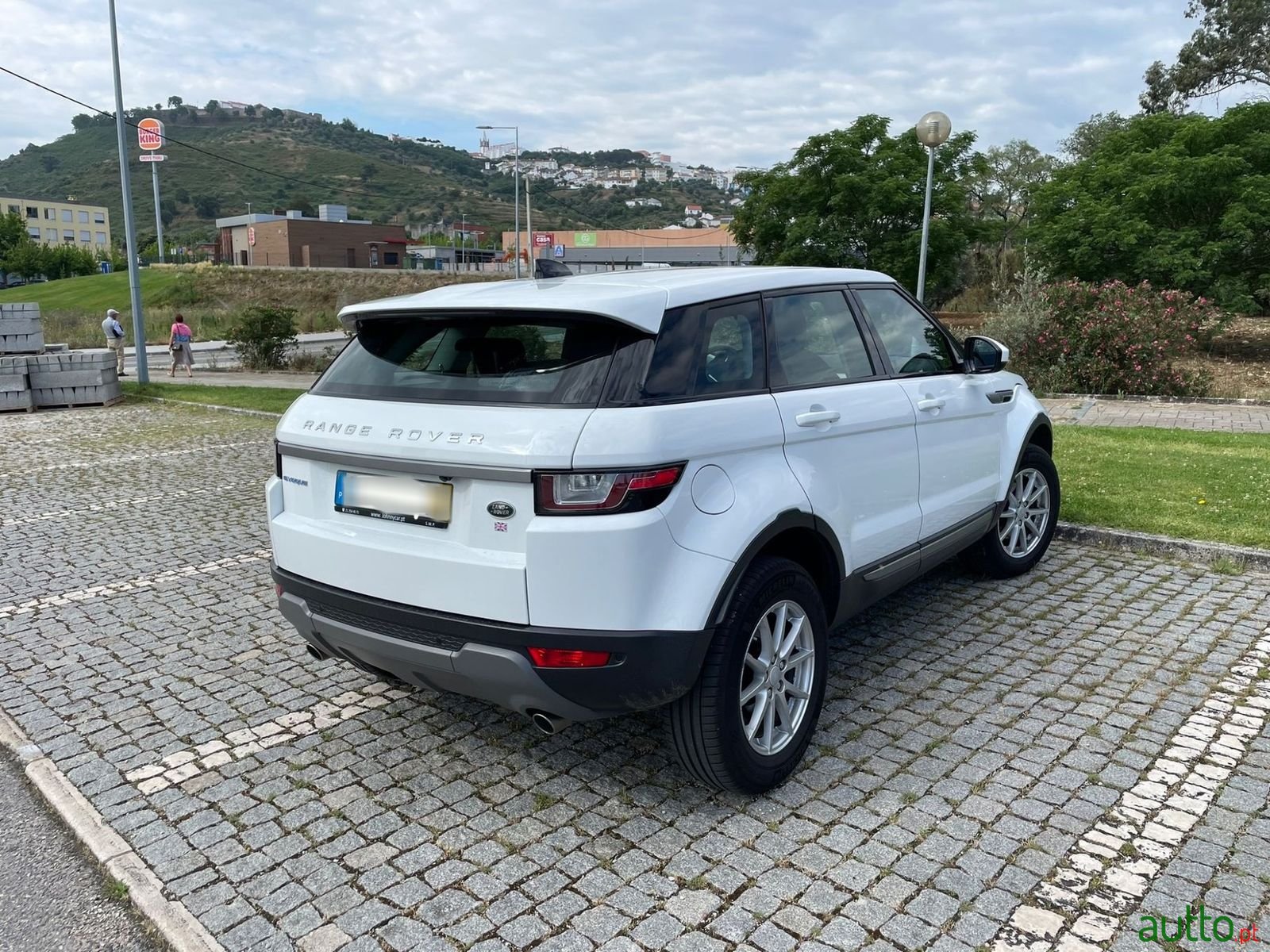2018' Land Rover Evoque photo #3