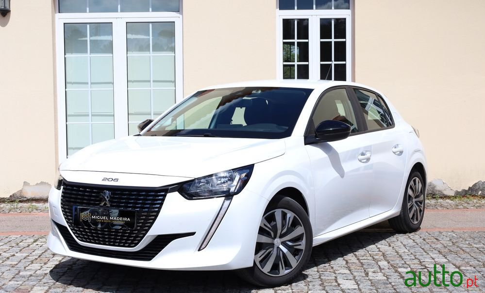 2023' Peugeot 208 photo #3