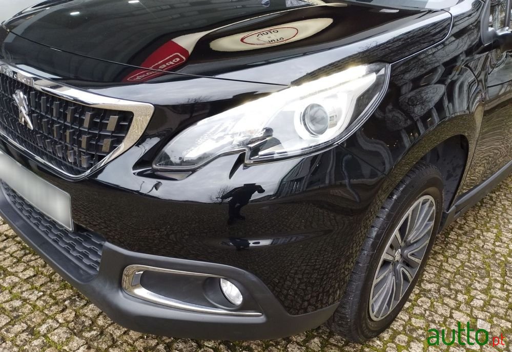 2017' Peugeot 2008 photo #3