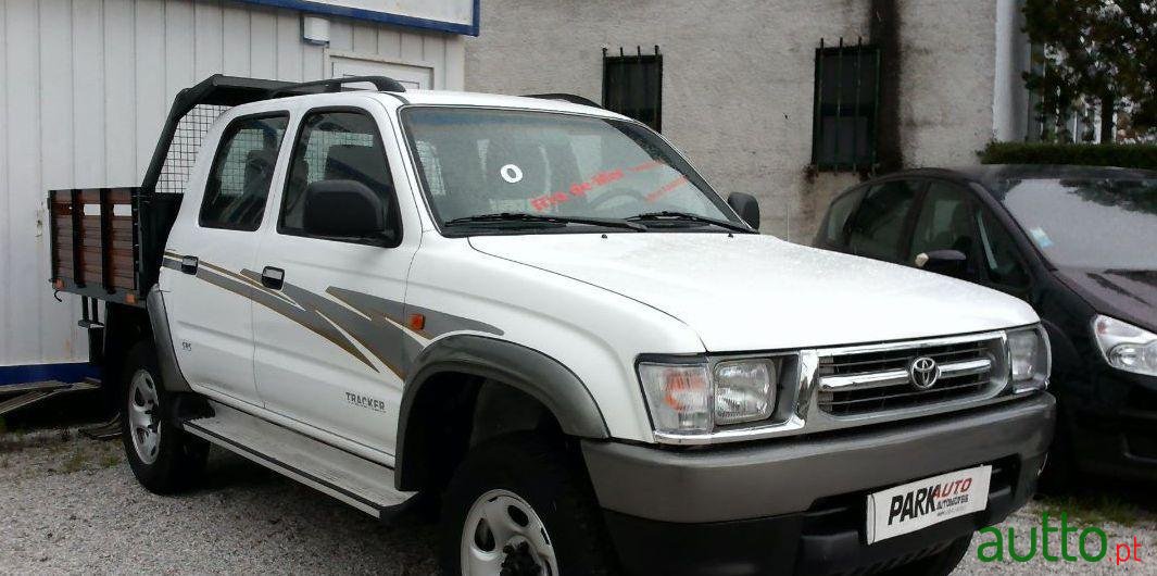 2000' Toyota Hilux Tracker 2.4 Td 4X4 photo #3