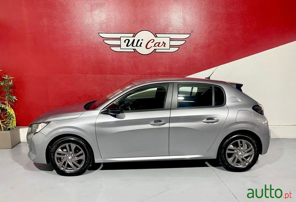 2022' Peugeot 208 photo #4