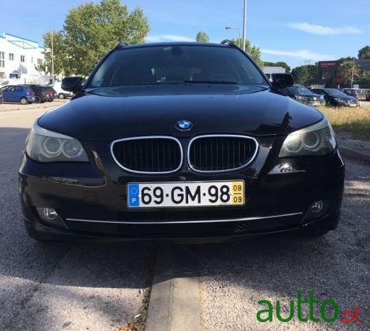 2008' BMW 520 Da Touring photo #1