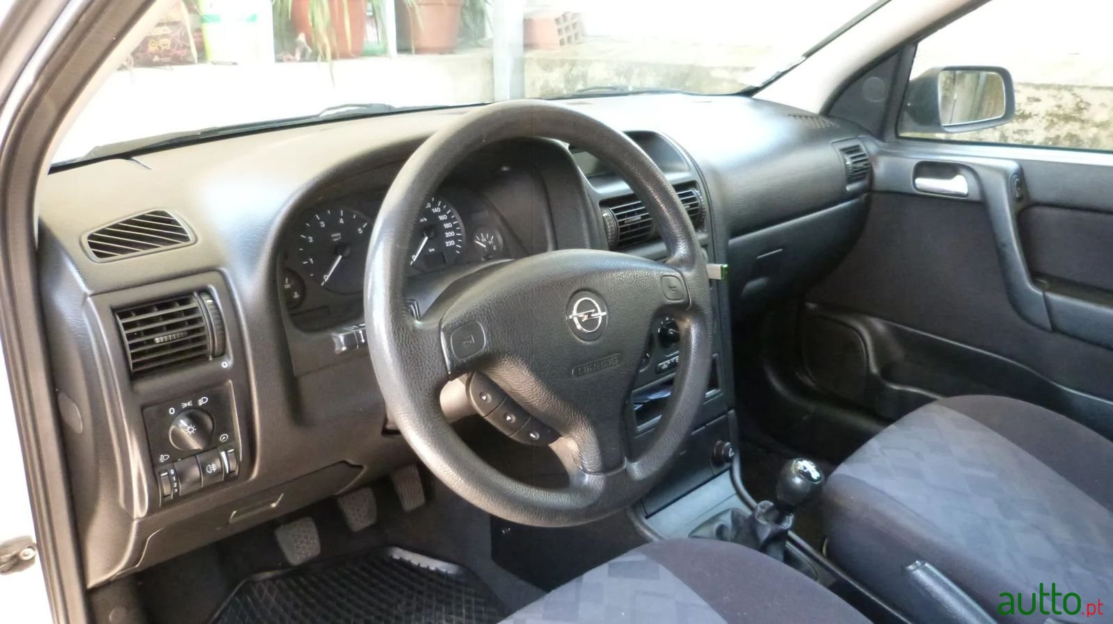 2000' Opel Astra Caravan photo #6