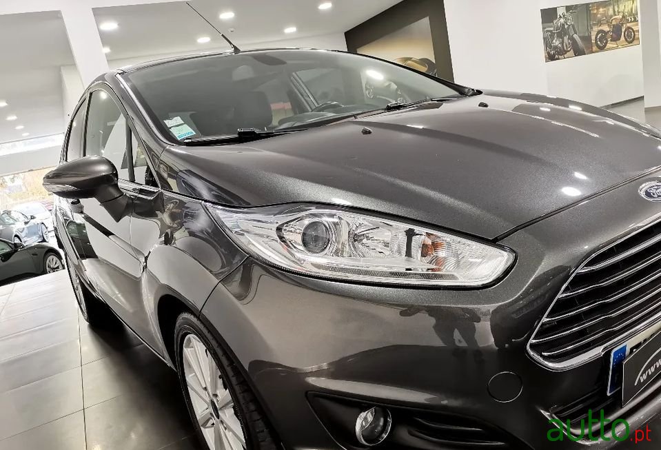 2017' Ford Fiesta photo #5