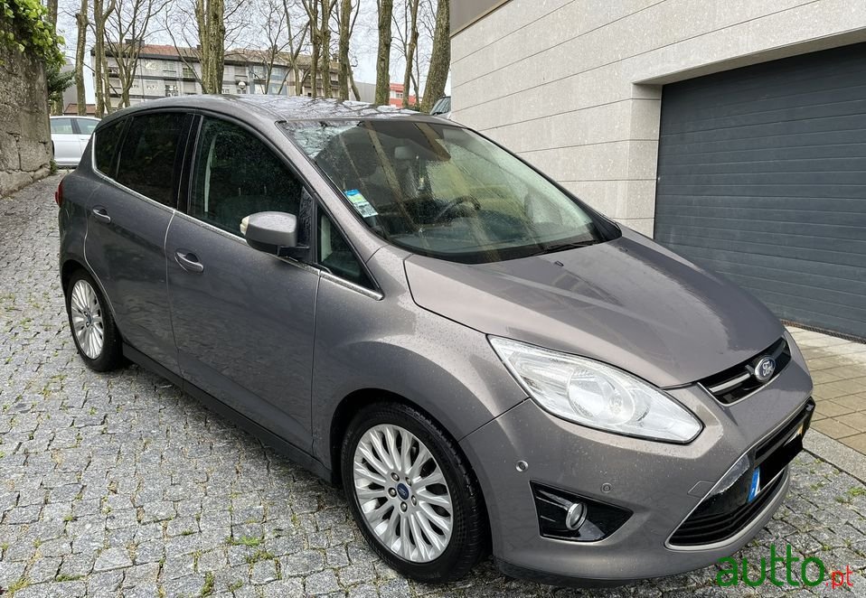 2012' Ford C-MAX photo #2