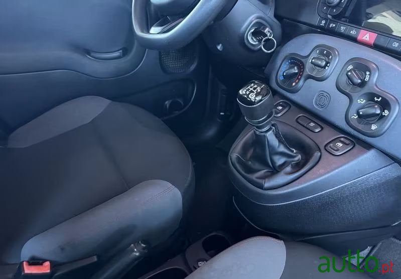 2021' Fiat Panda 1.2 Lounge S&S photo #3
