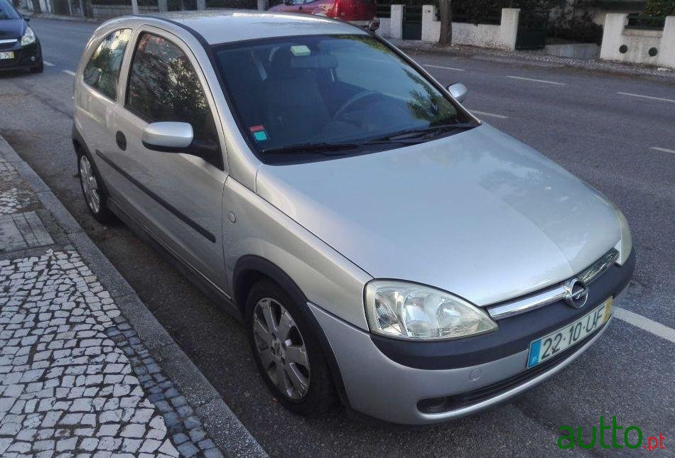 2002' Opel Corsa photo #2
