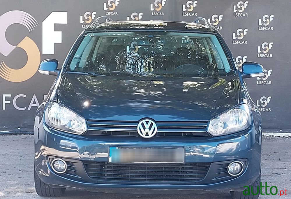 2010' Volkswagen Golf Variant photo #3