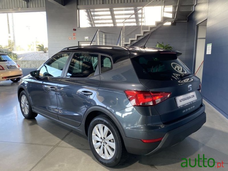 2021' SEAT Arona photo #3