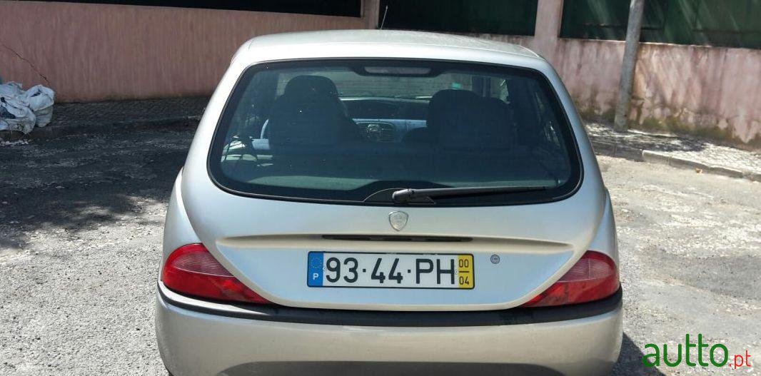 2000' Lancia Y photo #3