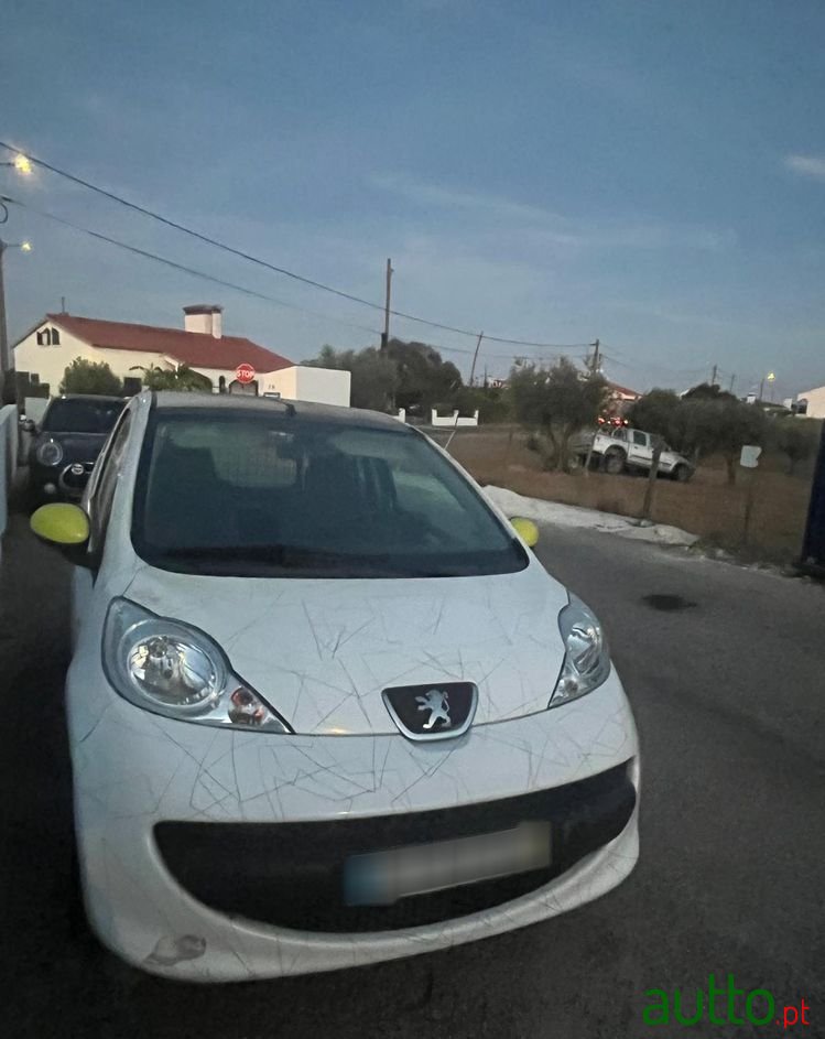 2008' Peugeot 107 1.4 Hdi Trendy photo #2