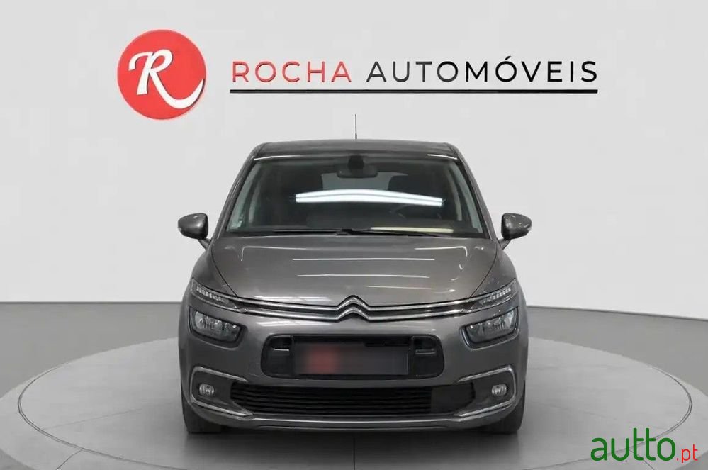 2017' Citroen C4 Picasso photo #2