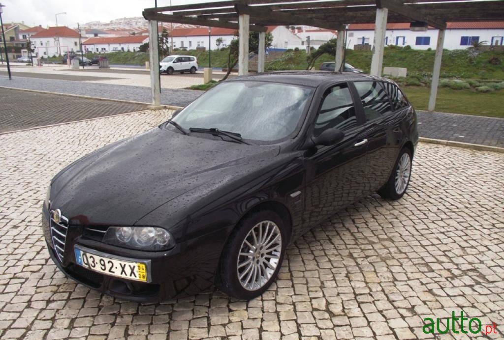 2004' Alfa Romeo photo #1