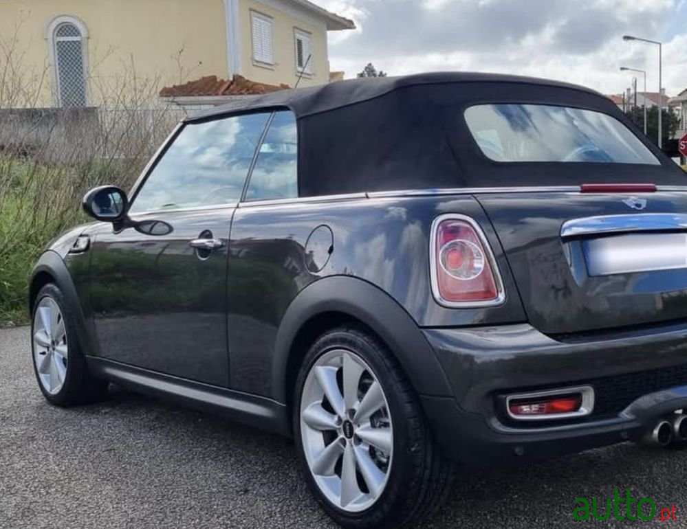 2012' MINI Cabrio Cooper S photo #5