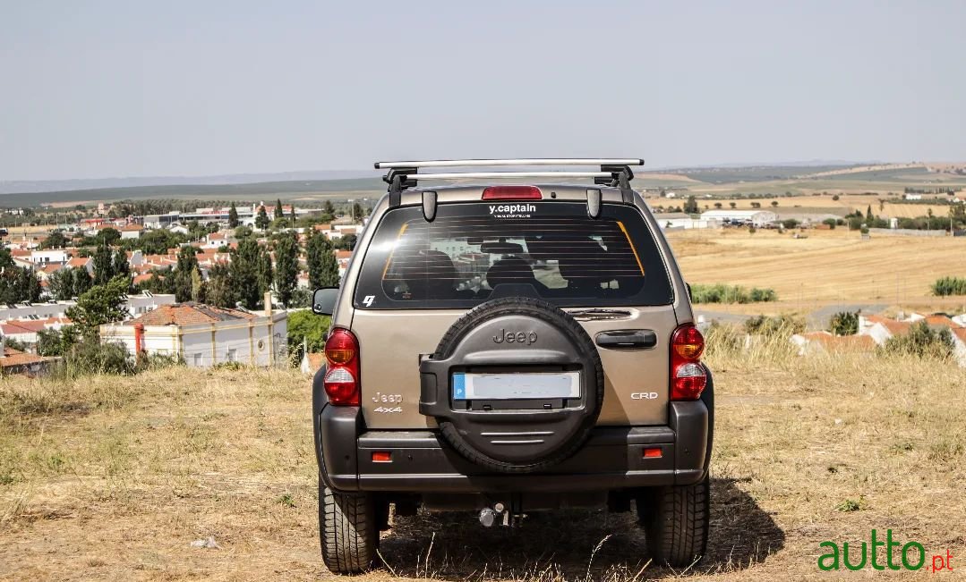 2003' Jeep Cherokee photo #6