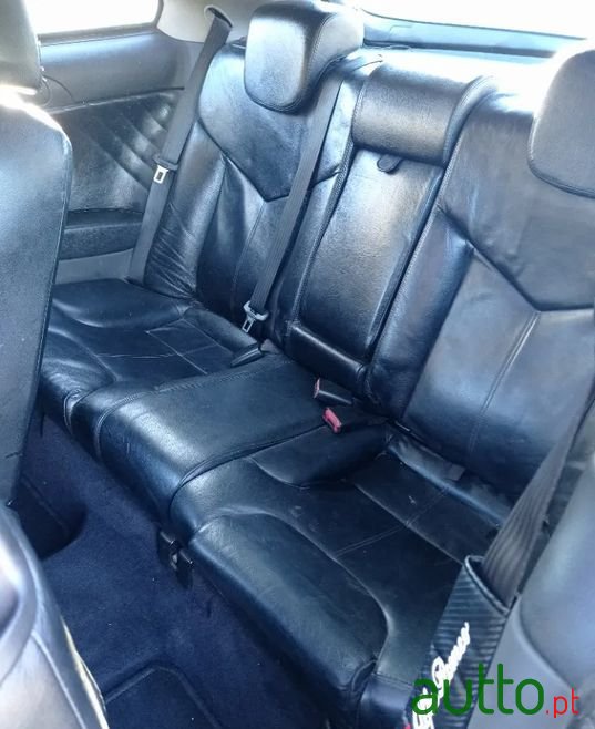 2004' Alfa Romeo GT photo #5