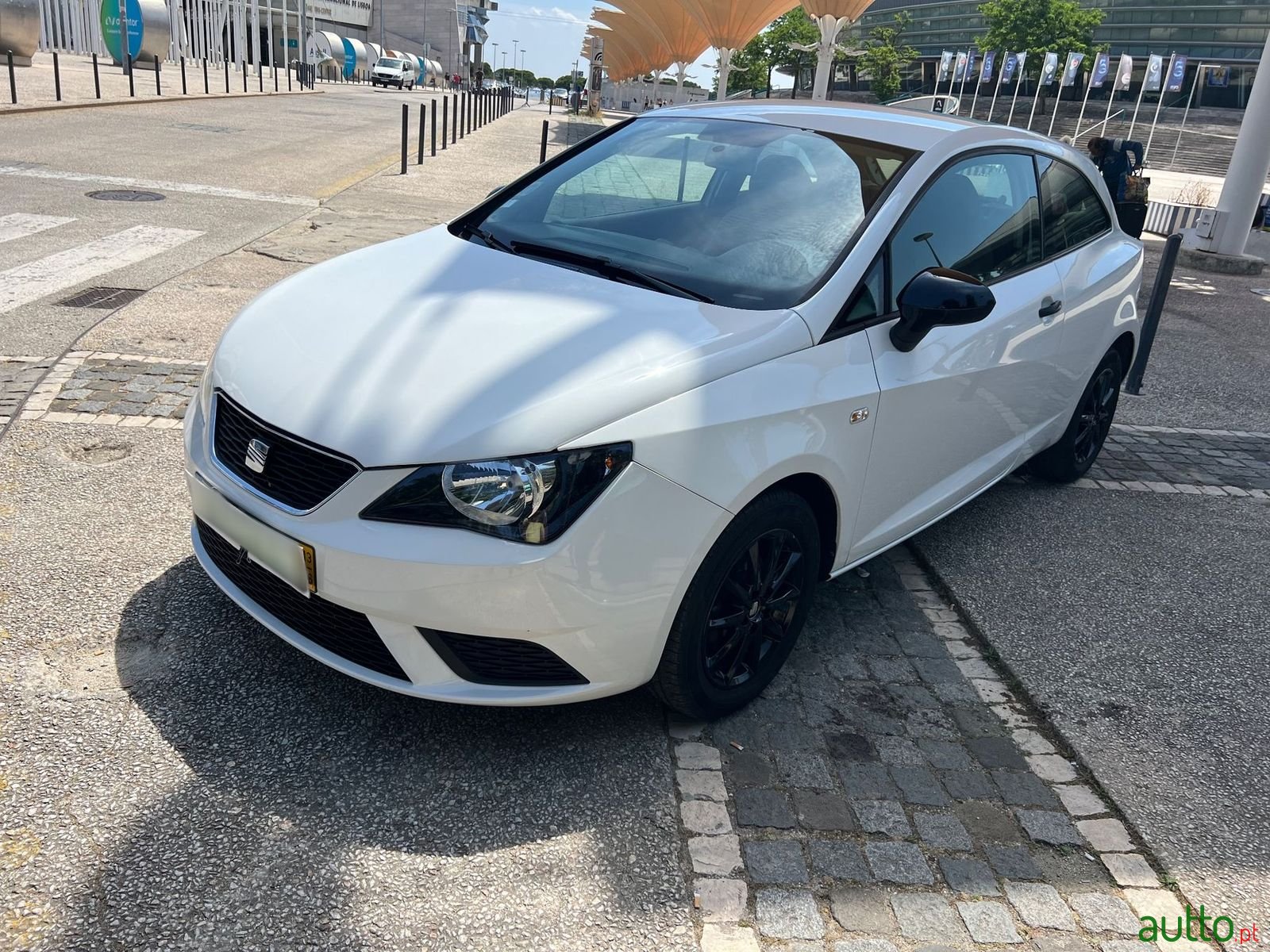 2013' SEAT Ibiza photo #1