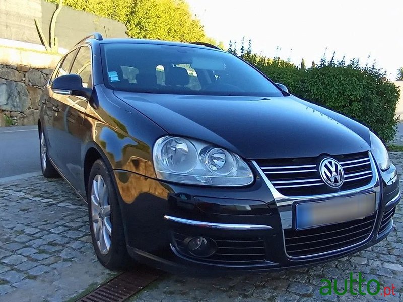 2008' Volkswagen Golf Variant photo #1