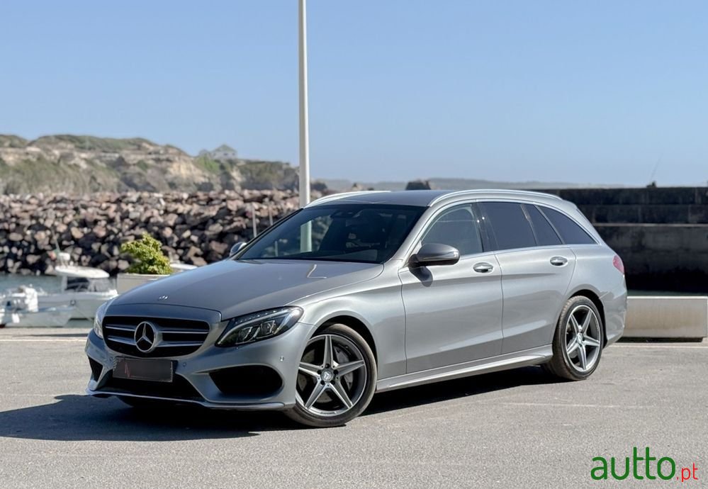 2014' Mercedes-Benz Classe C photo #1