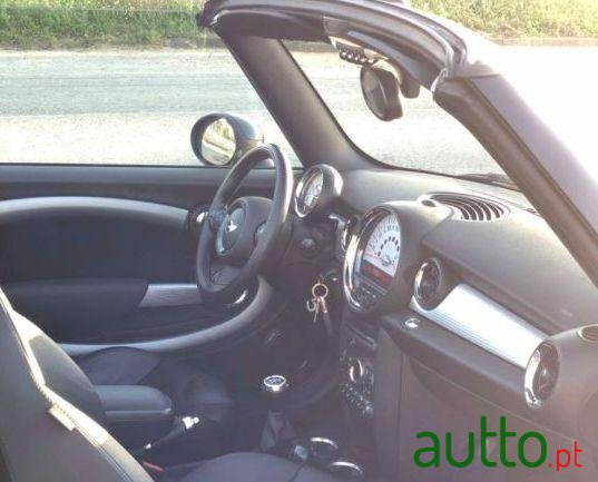 2012' MINI Cooper photo #2