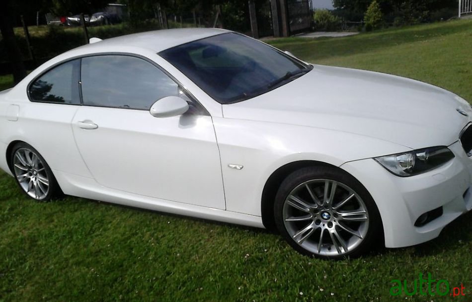 2008' BMW 320 photo #3