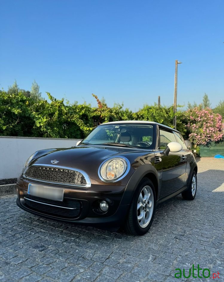 2012' MINI Cooper D 3 Portas photo #1