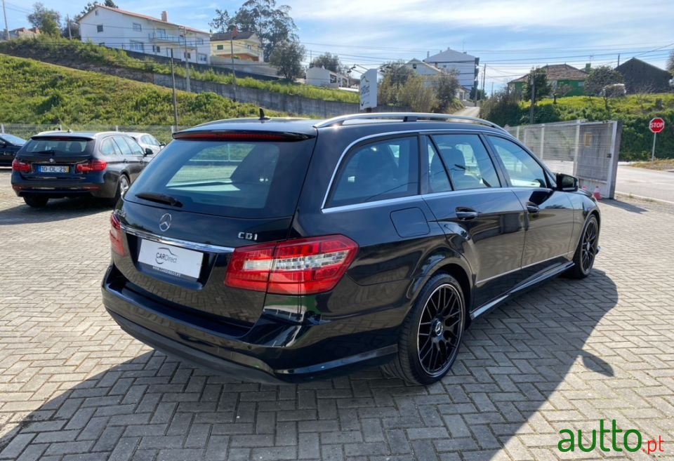 2010' Mercedes-Benz E-250 photo #5