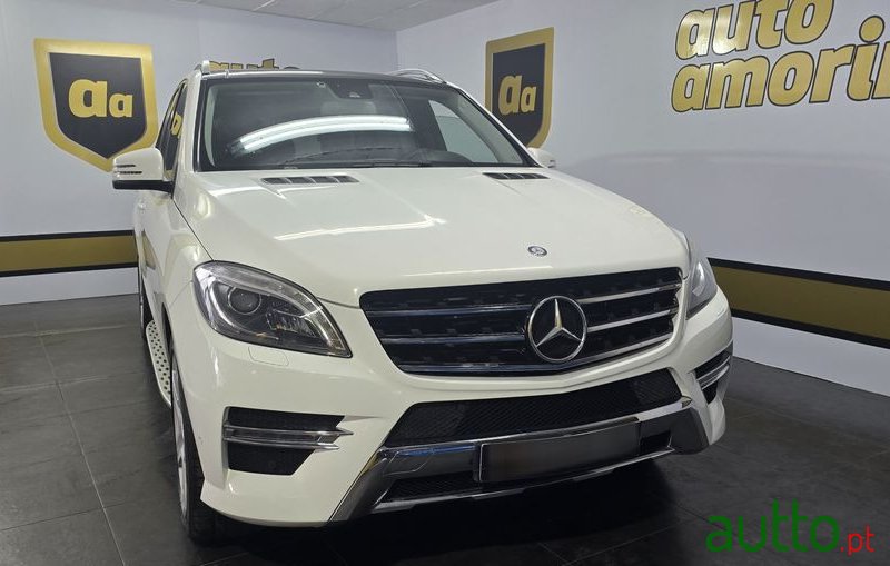 2014' Mercedes-Benz Classe M Bluetec photo #3