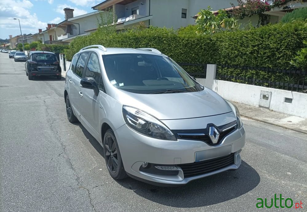 2016' Renault Grand Scenic photo #1