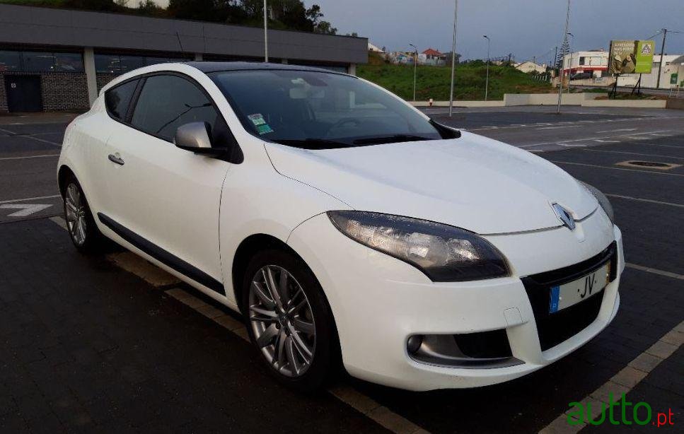 2010' Renault Megane Coupe for sale. Palmela, Portugal