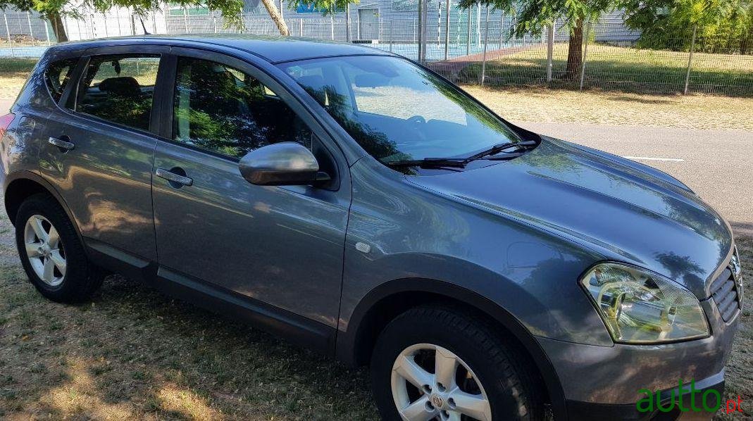 2008' Nissan Qashqai Tekna photo #2