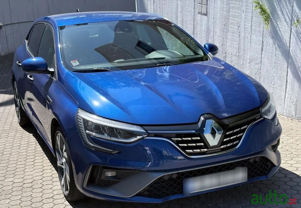 2021' Renault Megane 1.6 Plug-In R.S. Line photo #2