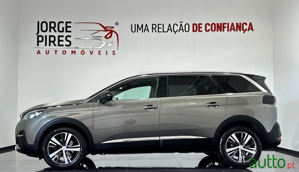 2019' Peugeot 5008 photo #4